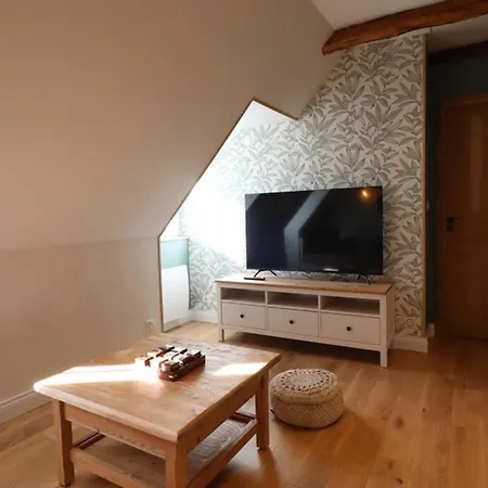 Maison De Caractere Avec Piscine Privative Au Coeur Des Volcans D'auvergne - Fr-1-742-173 度假居 Moussages